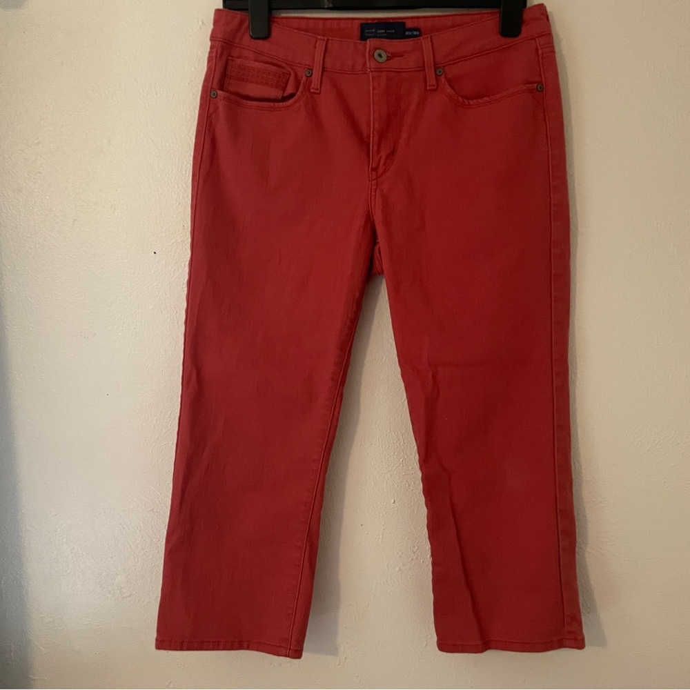 Levi’s Demi Curve Classic Coral Straight Crop Jeans Size 10/30